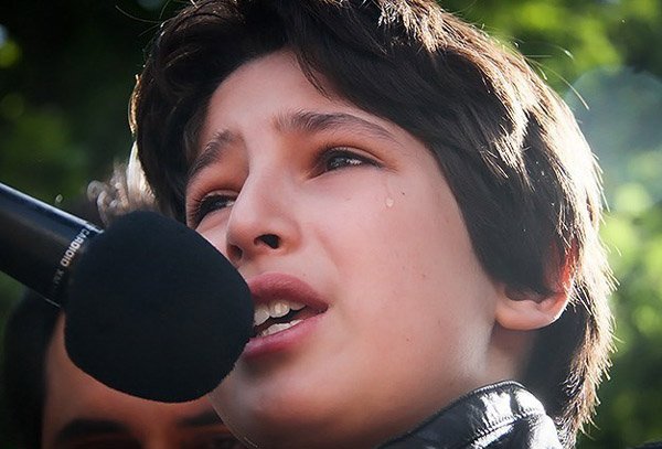 مراسم تشییع عسل بدیعی مراسم تشییع عسل بدیعی