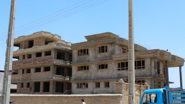 افتتاح ساختمان جدید فرودگاه بینالمللی مولانا در بلخ و حمله به فرودگاه کابل به روایت تصویر افتتاح ساختمان جدید فرودگاه بینالمللی مولانا در بلخ و حمله به فرودگاه کابل به روایت تصویر