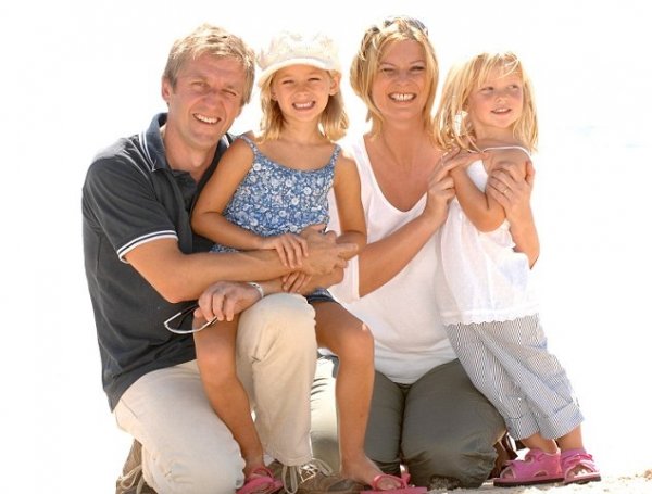 خواهر زن تونی بلر، پیش و پس از مسلمان شدن 